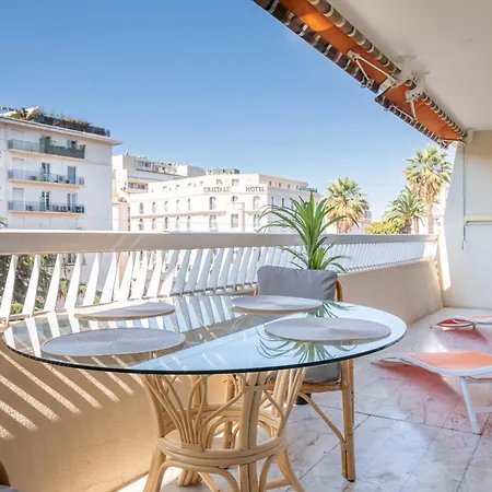 Rue D'antibes Bright With Terrace Daire Cannes