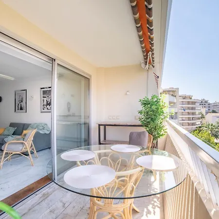 Rue D'antibes Bright With Terrace Daire Cannes