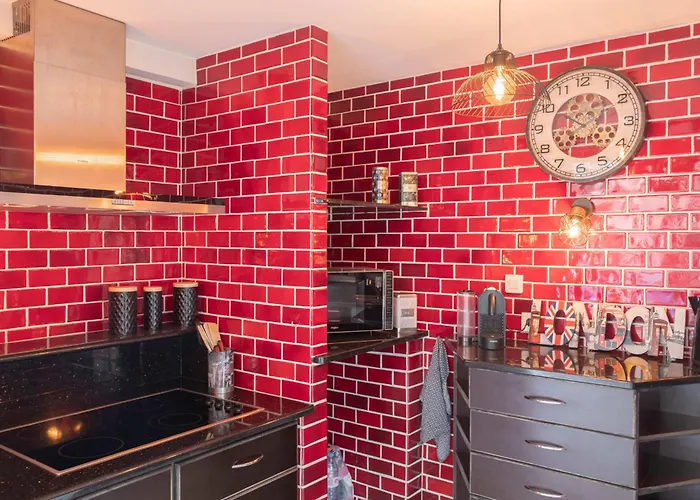 Rue D'antibes Bright With Terrace Cannes